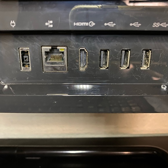 Lenovo Desktop computer - Picture 4 of 5